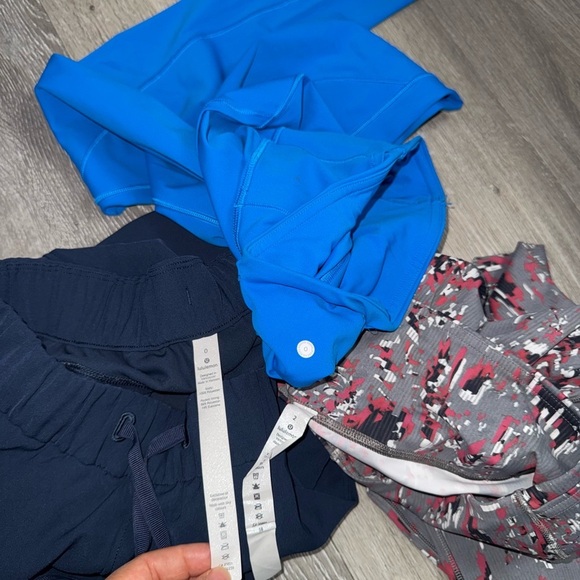 lululemon bundle 1 pants & 2 leggings size 0-2 - Picture 6 of 15